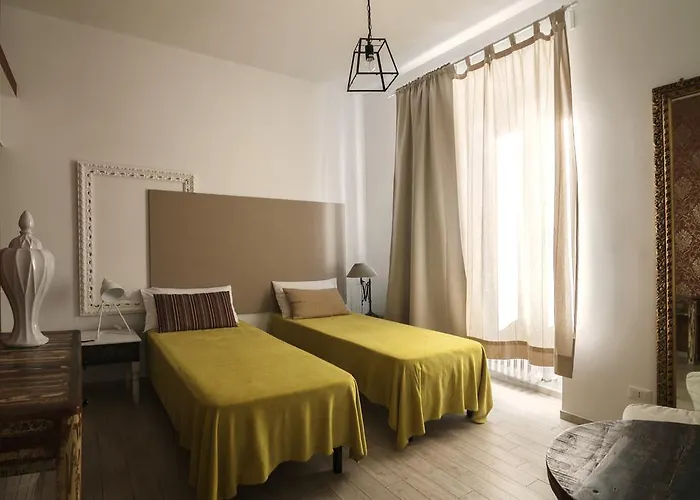 Of Arts Bed & Breakfast 4*