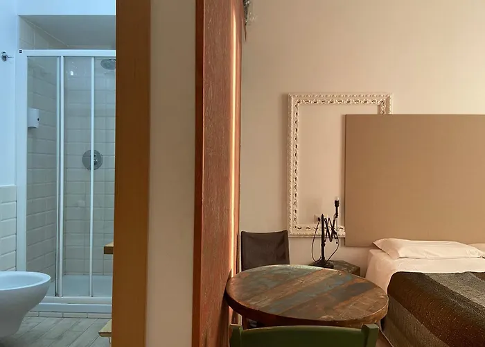 Of Arts Bed & Breakfast 4*